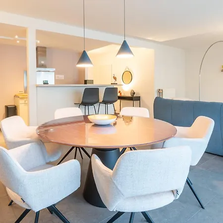 Daire Papa Figos - Classy And Spacious 2 Bedroom Oostende